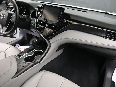 Used 2023 Toyota Camry XLE image 13