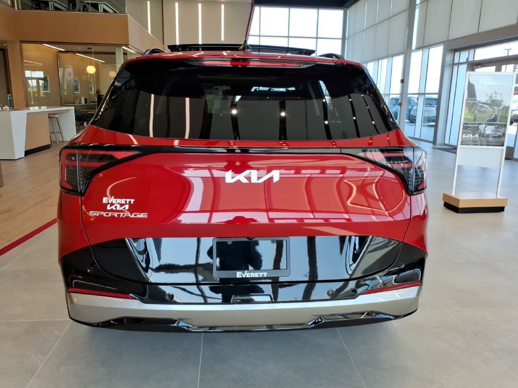 New 2026 Kia Sportage SX FWD image 5