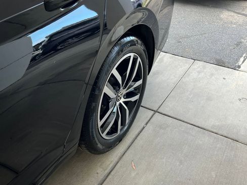 Used 2025 Volkswagen Jetta SE image 30