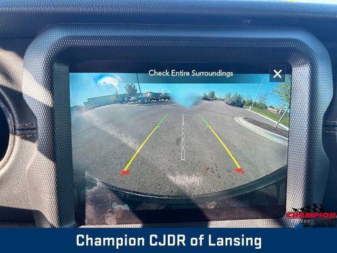 Used 2021 Jeep Wrangler Unlimited Sahara AWD/4WD image 21