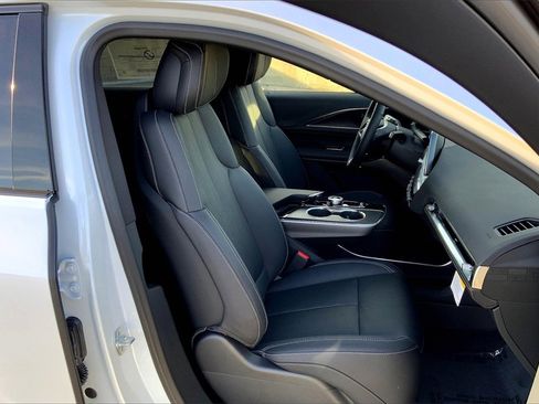 New 2025 Cadillac Lyriq Sport image 35