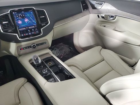 Certified 2024 Volvo XC90 B6 Ultimate w/ Protection Package Premier AWD/4WD image 20