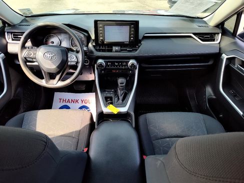 Used 2020 Toyota RAV4 XLE image 21