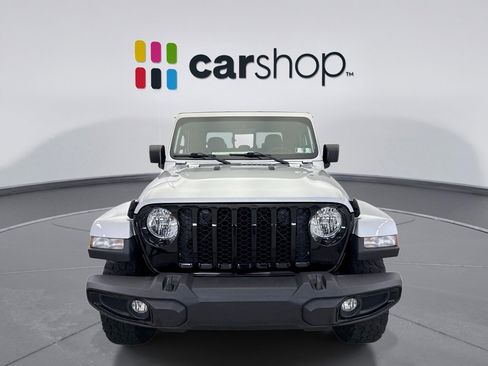 Used 2023 Jeep Gladiator Sport AWD/4WD image 8