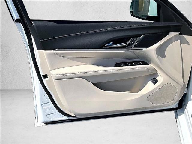 Certified 2023 Cadillac CT4 Luxury RWD image 18