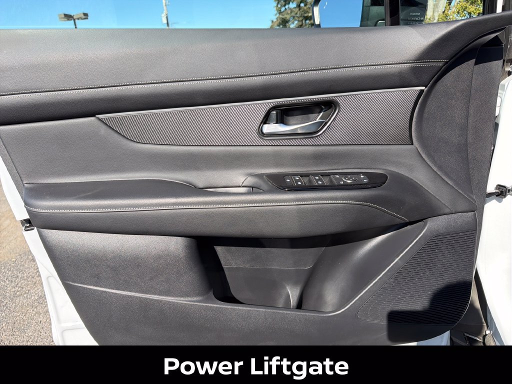 Certified 2025 Nissan Murano SV AWD/4WD image 12