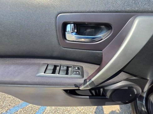 Used 2009 Nissan Rogue S FWD image 13