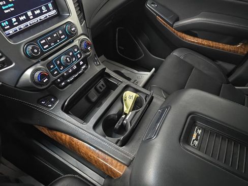 Used 2018 Chevrolet Tahoe Premier AWD/4WD image 29