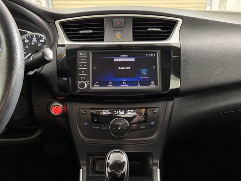 Used 2019 Nissan Sentra SV w/ Special Edition Package FWD image 17