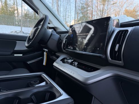 New 2026 Ford Expedition Active image 38