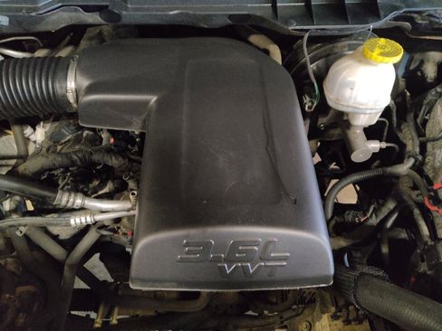 Used 2019 RAM 1500 Express w/ Express Value Package image 30