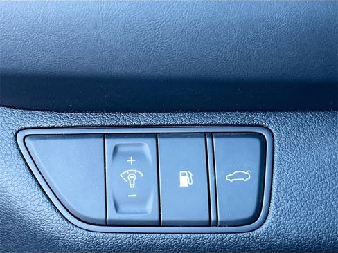 Used 2023 Genesis G70 3.3T w/ Sport Advanced Package image 10