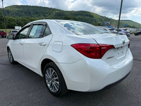 Used 2017 Toyota Corolla XLE w/ Carpet Mat Package (TMS) FWD image 6
