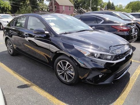 Used 2023 Kia Forte LXS FWD image 12