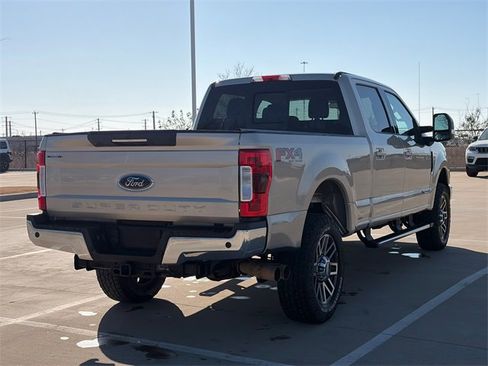 Used 2017 Ford F250 Lariat w/ Lariat Ultimate Package image 9