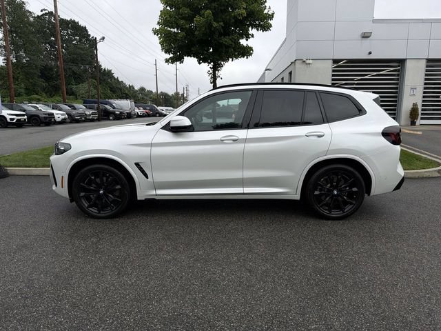Used 2024 BMW X3 xDrive30i w/ Premium Package AWD/4WD image 5