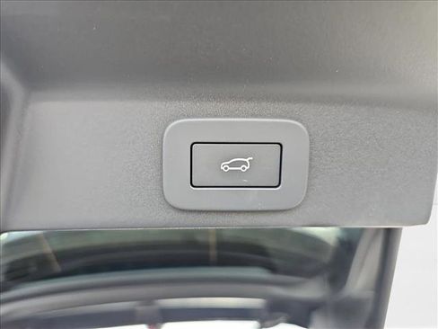 New 2026 Jaguar F-PACE R-Dynamic S image 10