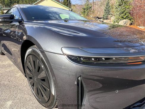 Used 2025 Lucid Air Grand Touring image 35