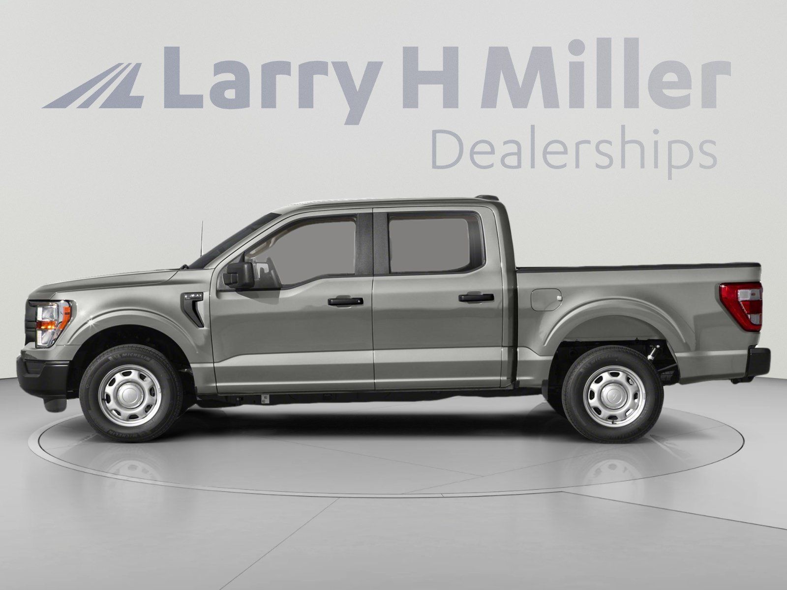 Used 2021 Ford F150 XL w/ STX Appearance Package RWD image 3