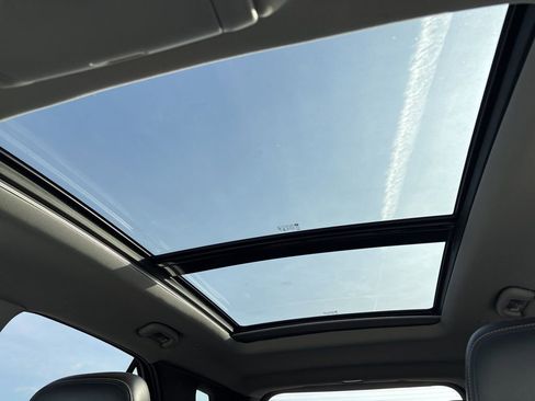 Used 2020 Chevrolet Equinox Premier image 40