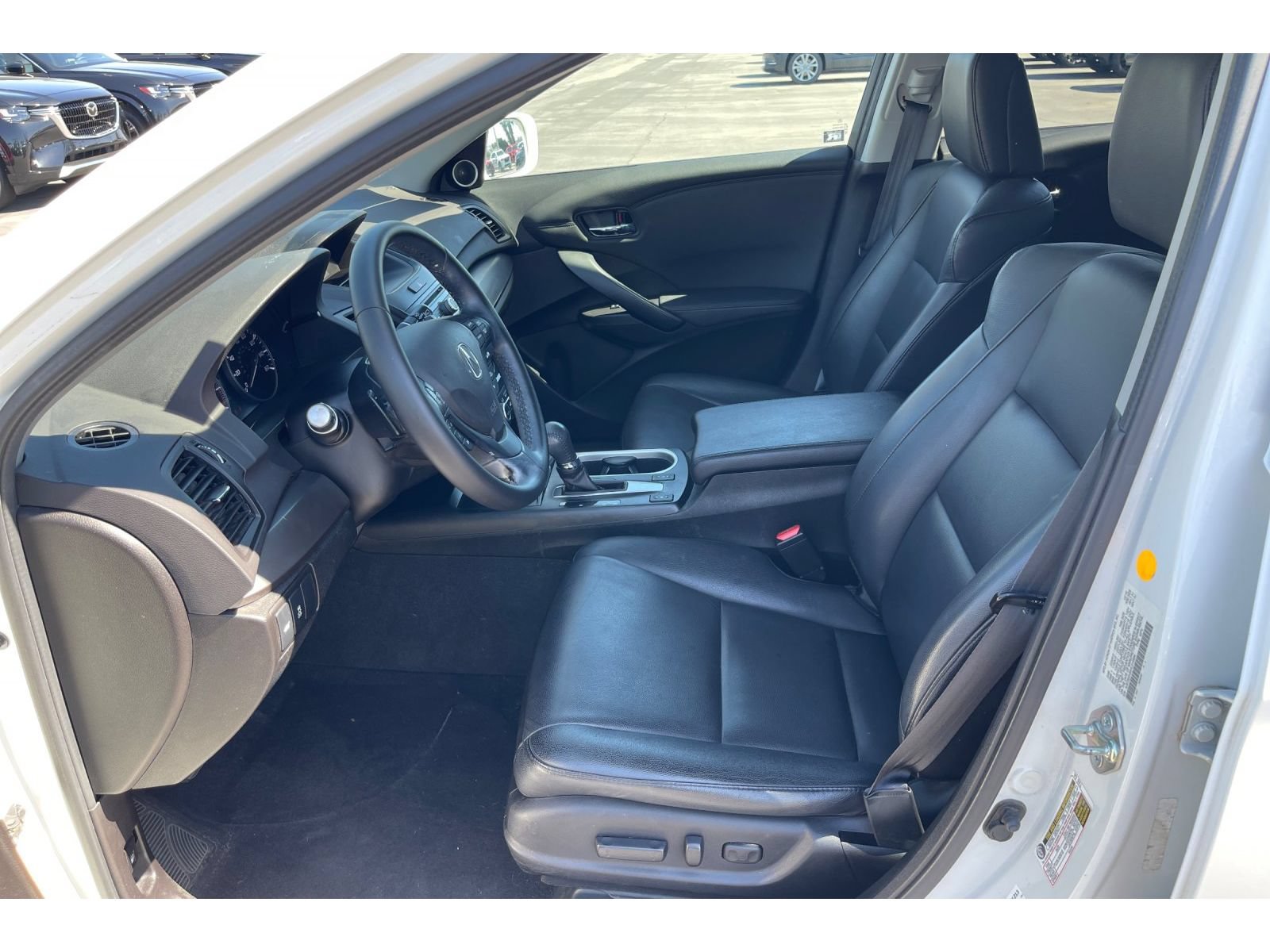 Used 2017 Acura RDX w/ AcuraWatch Plus Package FWD image 11