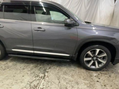 Used 2025 Honda Pilot Elite image 4