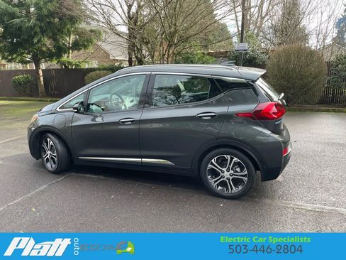 Used 2018 Chevrolet Bolt Premier w/ Driver Confidence II Package image 5