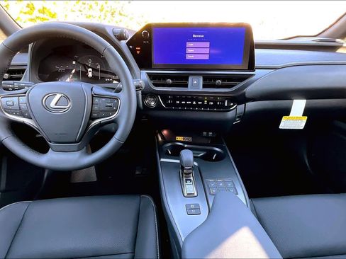 New 2026 Lexus UX 300h FWD image 5