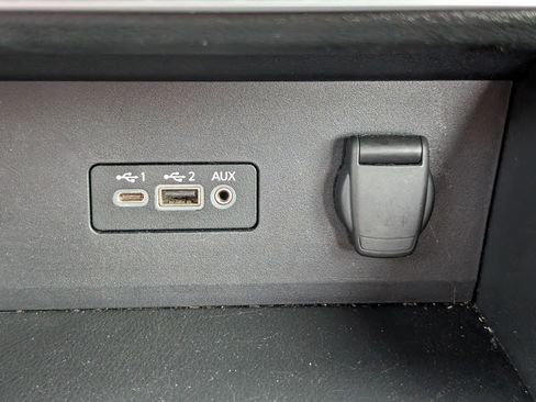 Used 2023 Nissan Sentra SR w/ Midnight Edition Package image 17