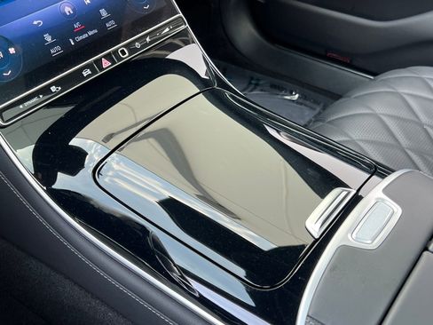 Used 2024 Mercedes-Benz S 580 4MATIC Sedan image 32