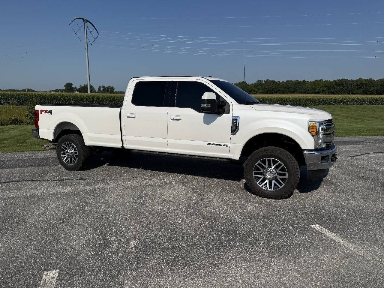 Used 2017 Ford F350 Lariat w/ Lariat Ultimate Package AWD/4WD image 6