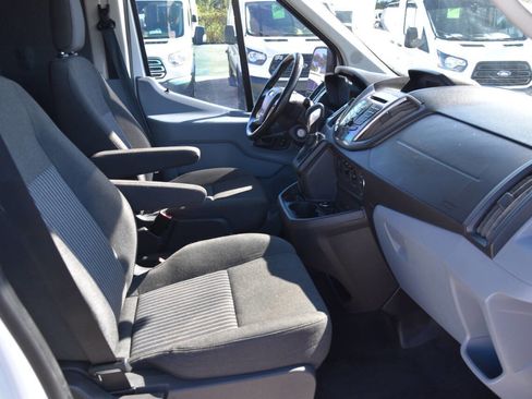 Used 2016 Ford Transit 150 XLT image 10