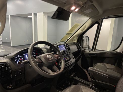 Used 2025 RAM ProMaster 2500 w/ Convenience Group FWD image 17