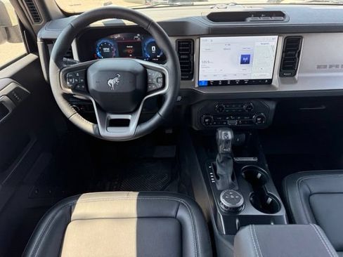 New 2026 Ford Bronco Outer Banks AWD/4WD image 17