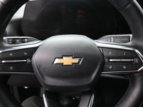 Used 2026 Chevrolet Equinox LT FWD image 16