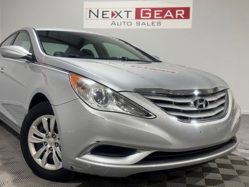 Used 2011 Hyundai Sonata GLS image 3