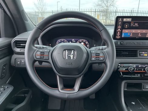 Certified 2026 Honda Passport TrailSport image 17