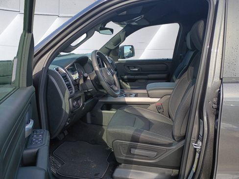 New 2026 RAM 1500 Express AWD/4WD image 10