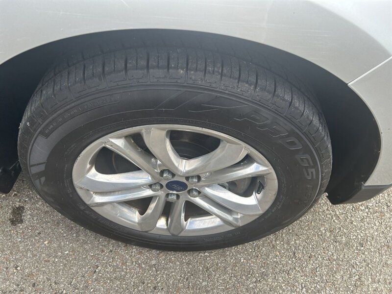 Used 2015 Ford Edge SEL w/ Equipment Group 201A AWD/4WD image 19