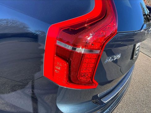 Certified 2024 Volvo XC90 B6 Plus w/ Protection Package Premier image 26