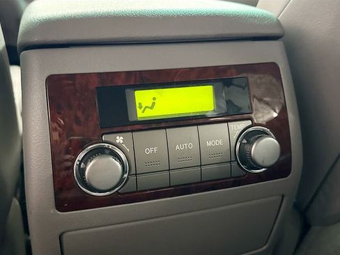 Used 2013 Toyota Highlander Limited image 27