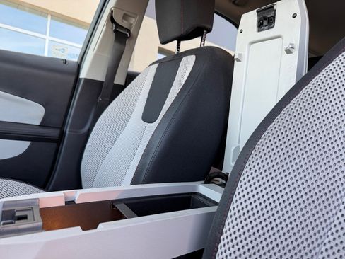 Used 2011 Chevrolet Equinox LT w/ Driver Convenience Package image 15