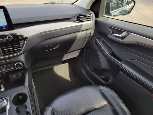 Certified 2022 Ford Escape SEL image 21