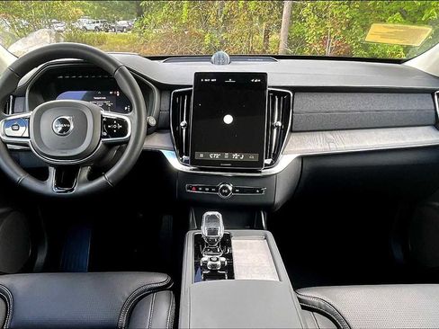 New 2026 Volvo XC90 B6 Ultra w/ Lounge Package image 7