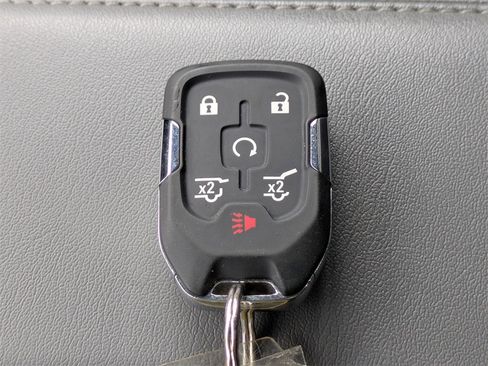 Used 2017 Chevrolet Suburban LT image 31