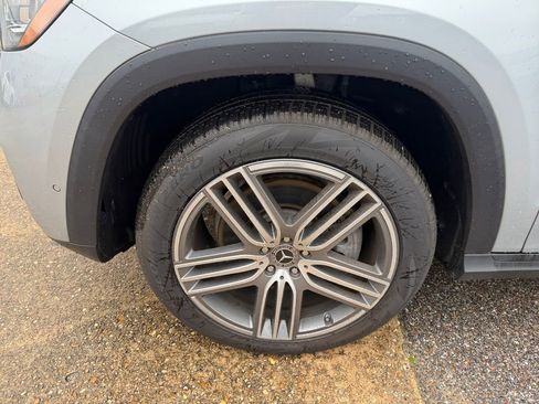 Certified 2024 Mercedes-Benz GLS 450 4MATIC image 14