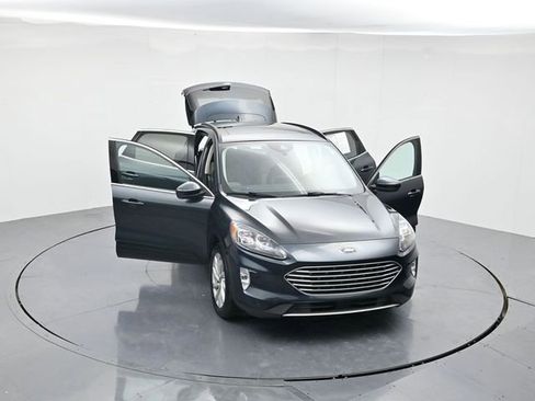 Certified 2022 Ford Escape Titanium w/ Titanium Elite Package image 51