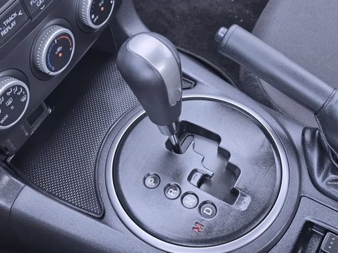 Used 2010 MAZDA MX-5 Miata Touring RWD image 29