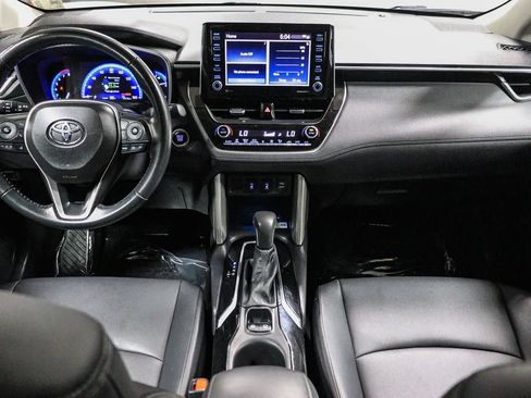 Certified 2022 Toyota Corolla Cross XLE AWD/4WD image 14
