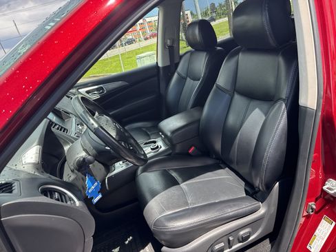 Used 2018 Nissan Pathfinder SL w/ SL Premium Package AWD/4WD image 6